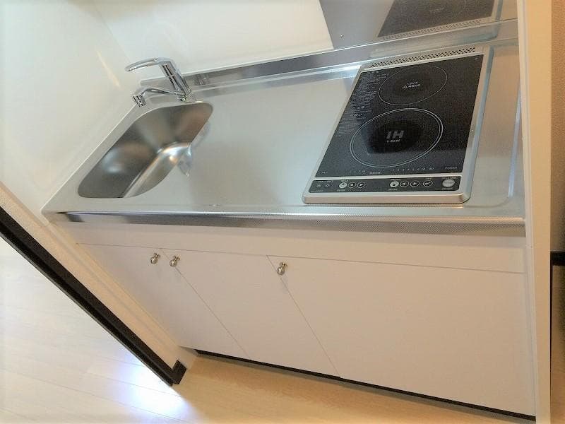 Preview interior of LEONEXT Polaris