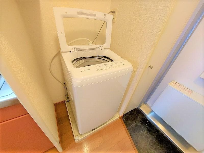 Room image 12