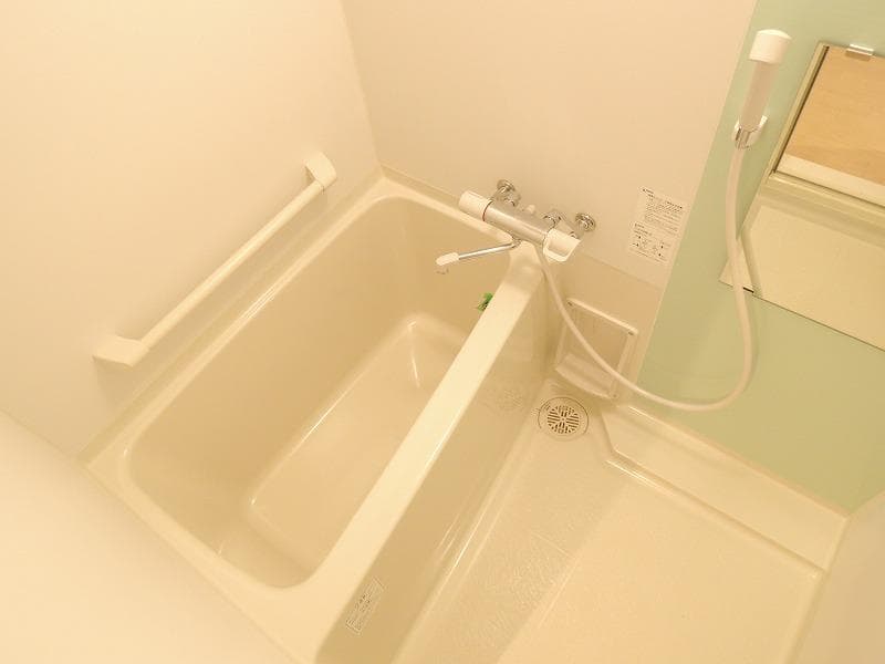 Room image 12