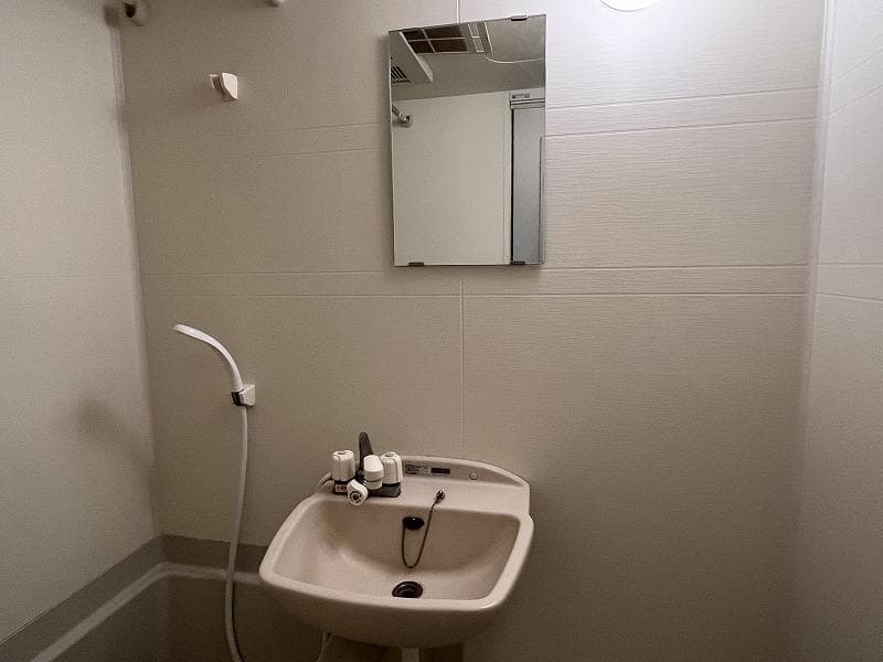 Room image 15