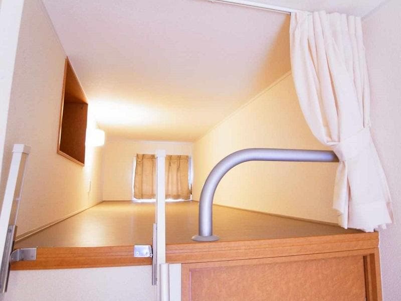 Room image 8