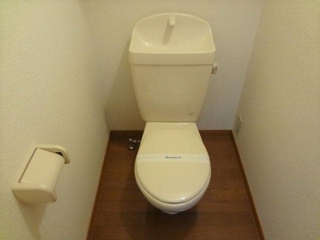 Room image 13