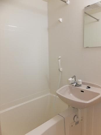 Room image 12