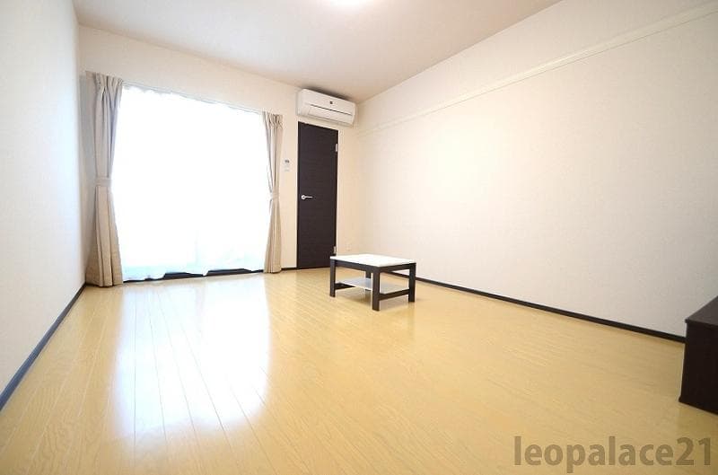 Preview interior of LEONEXT Fumitsuki