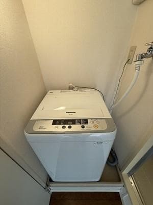 Room image 16