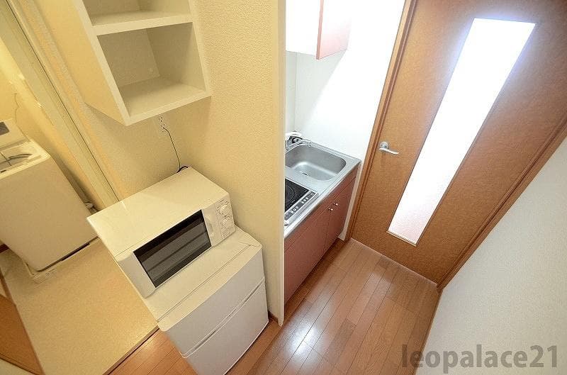 Room image 8