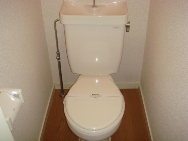 Room image 12
