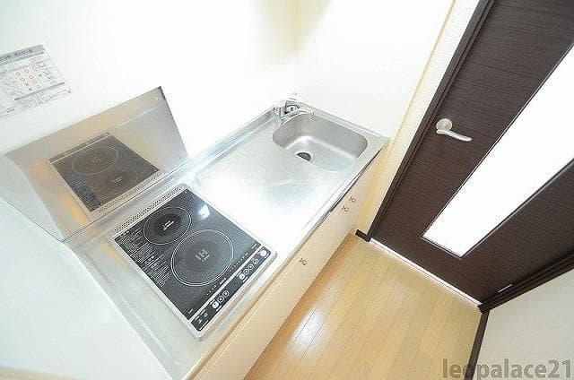 Room image 16