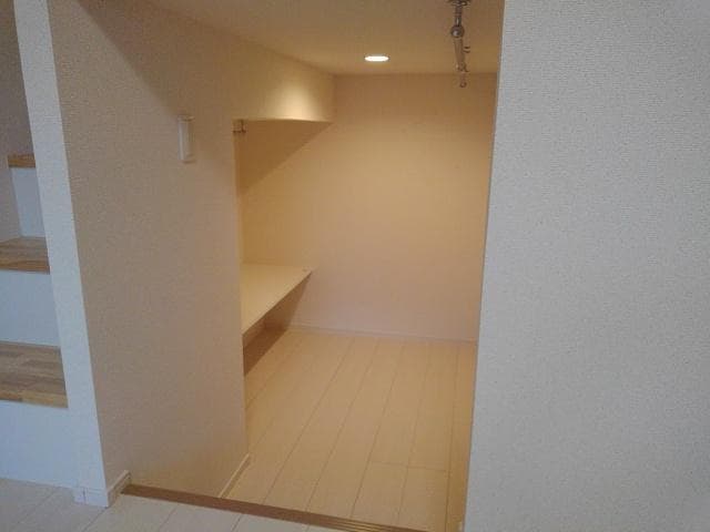 Preview interior of MIRANDA YK Tsukimidai