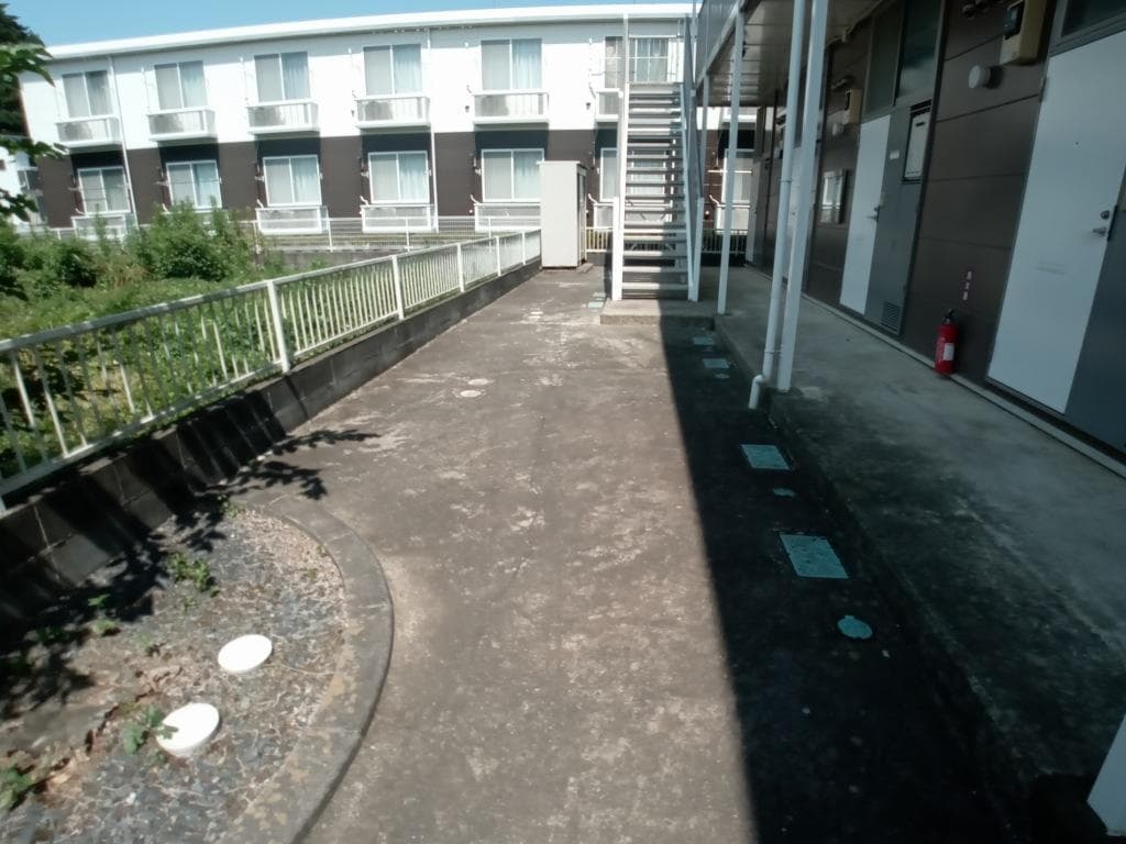 Room image 8