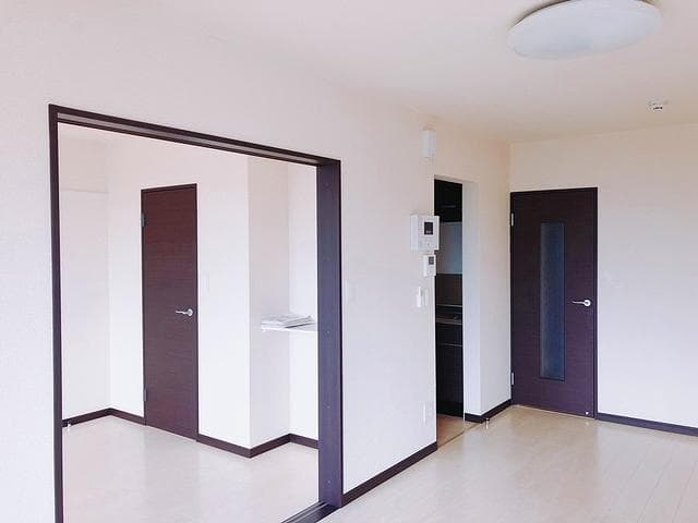 Room image 15