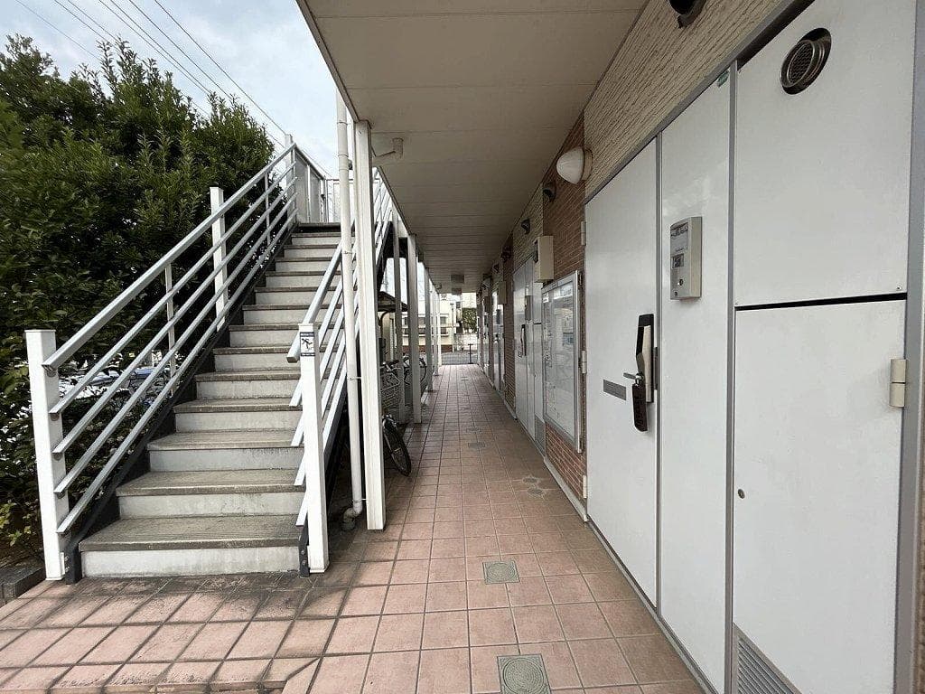 Room image 12