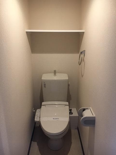 Room image 13