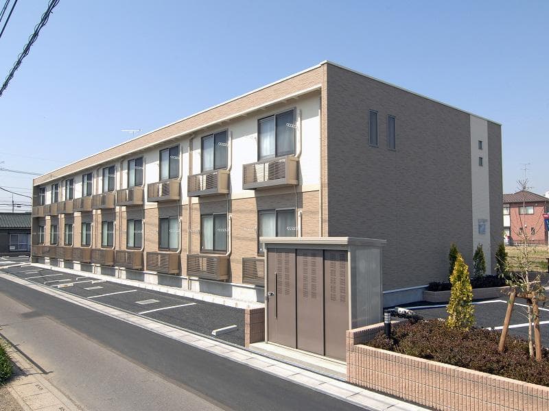 Main exterior of LEONEXT Chocolat