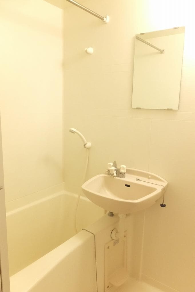 Room image 15