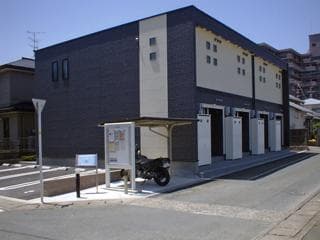 Main exterior of LEONEXT Nagomi