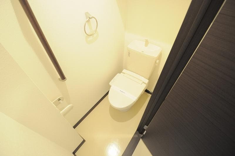 Room image 10