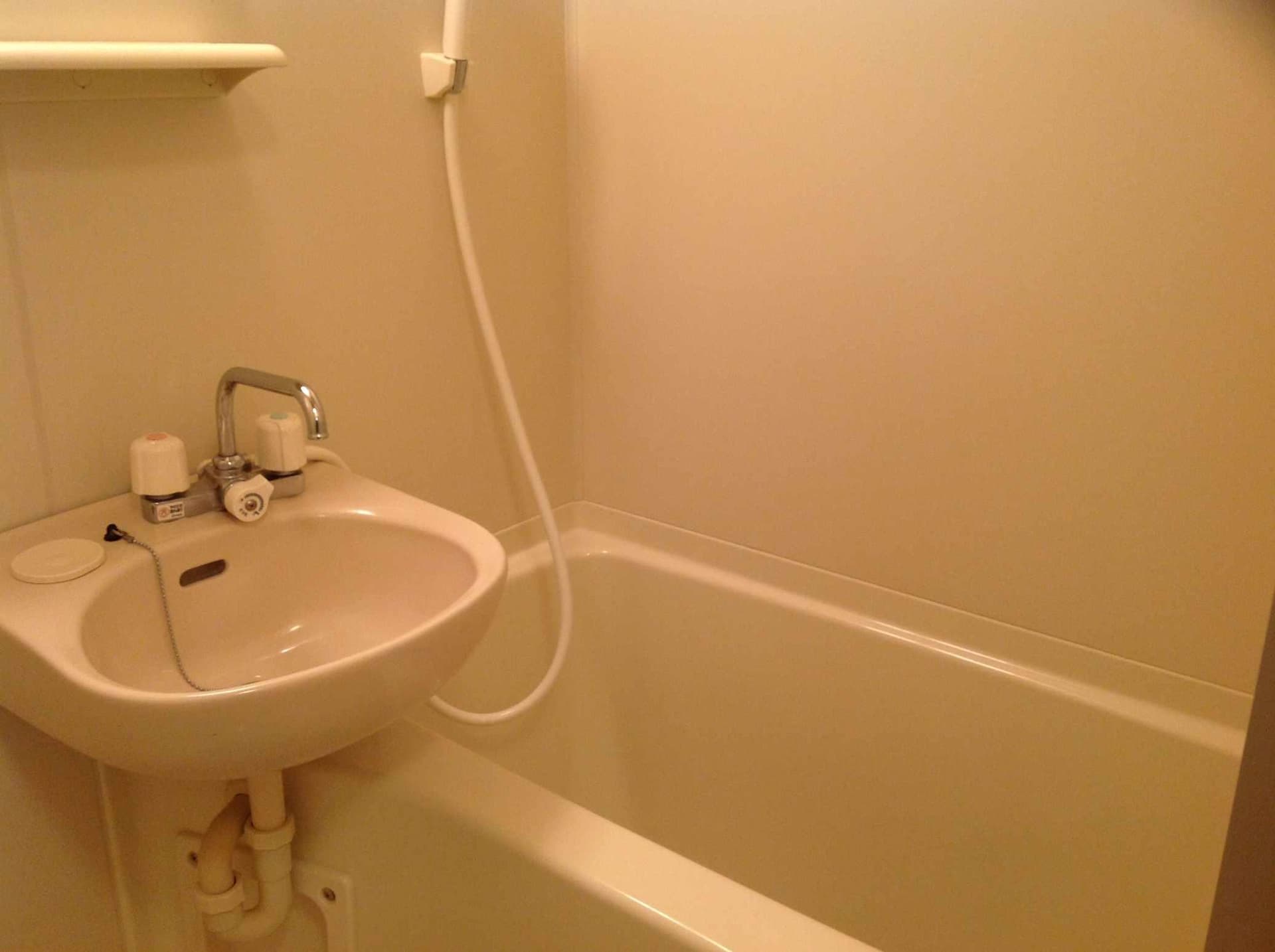 Room image 8
