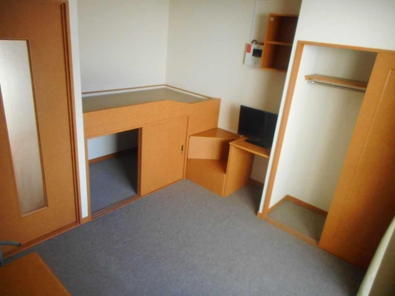Room image 11