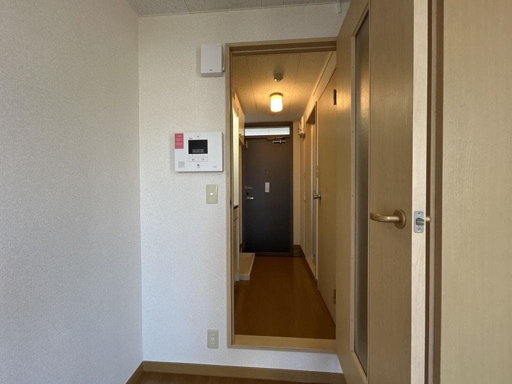 Room image 14