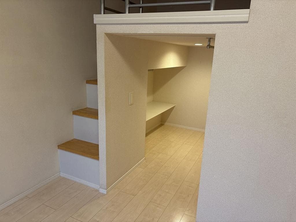 Room image 9