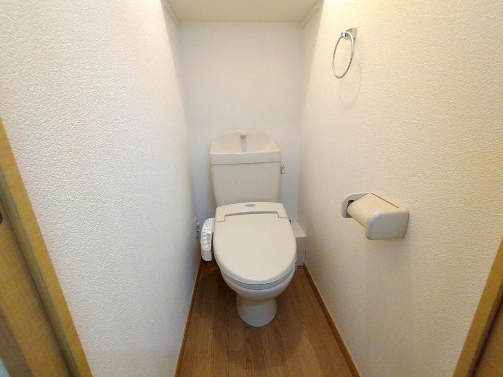 Room image 9