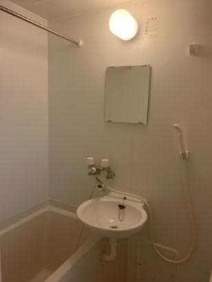 Room image 11
