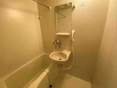 Room image 9
