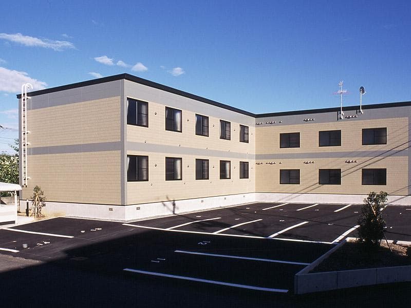 Main exterior of leopalace Higashi Tsukisamu