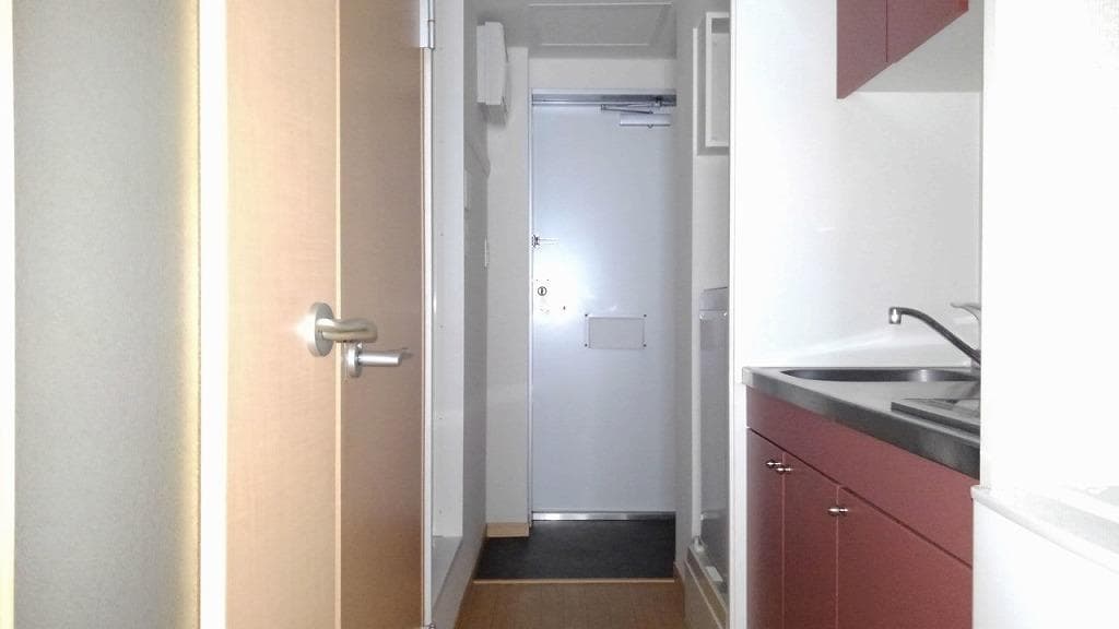 Room image 8