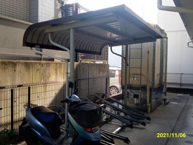 Room image 10