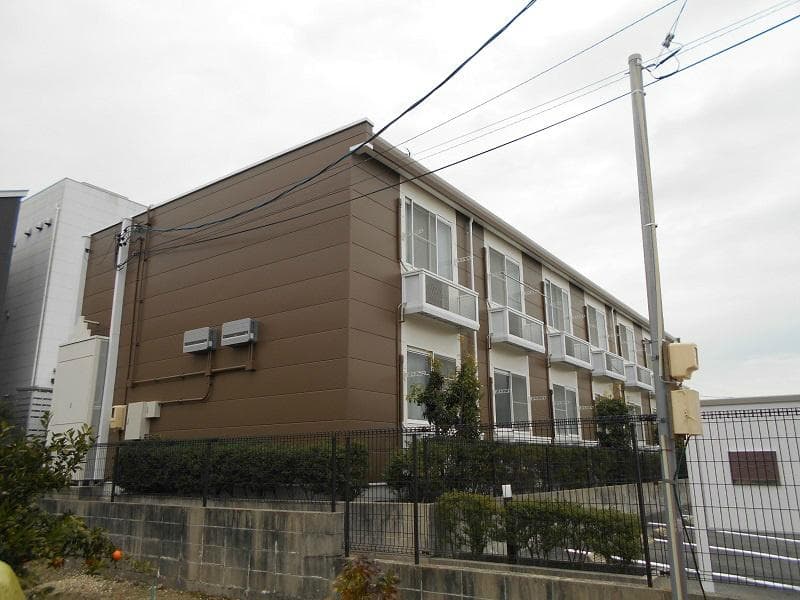 Main exterior of leopalace Himawari