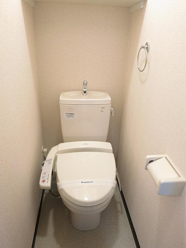 Room image 15