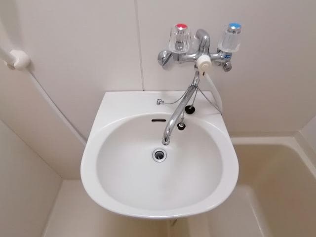 Room image 8