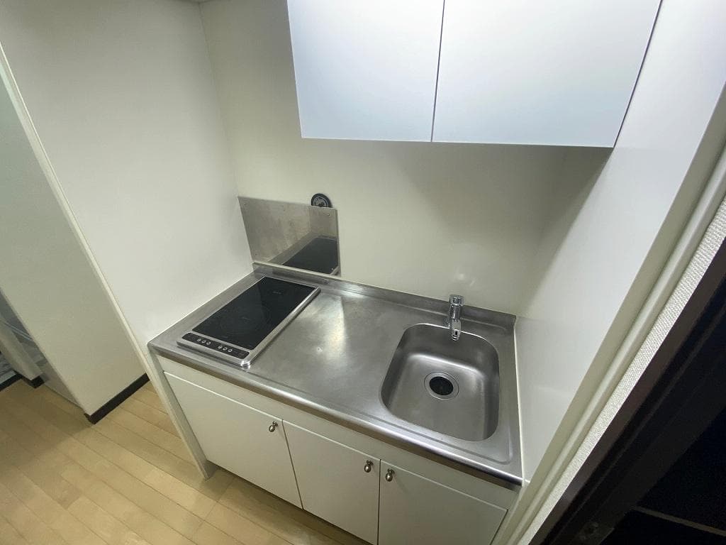 Room image 13