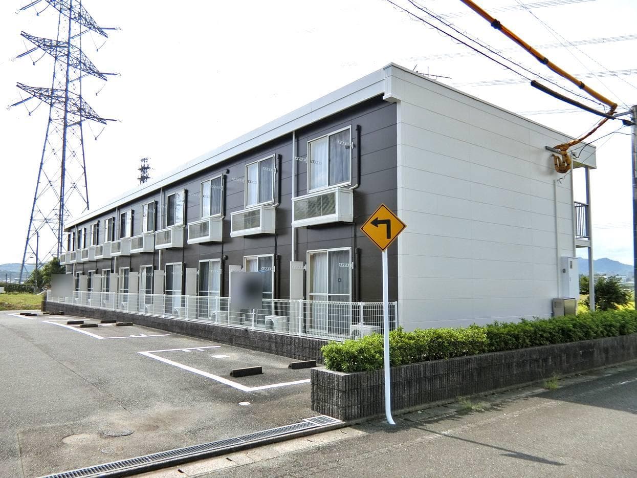 Main exterior of leopalace Avance Okajima
