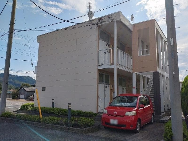 Main exterior of leopalace CEDAR