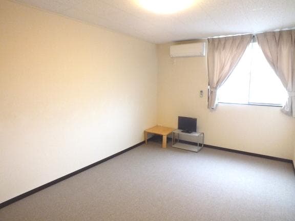 Preview interior of LEONEXT Sun Heights D