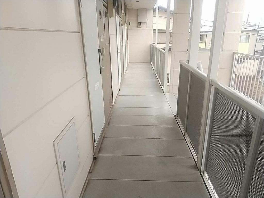 Room image 8