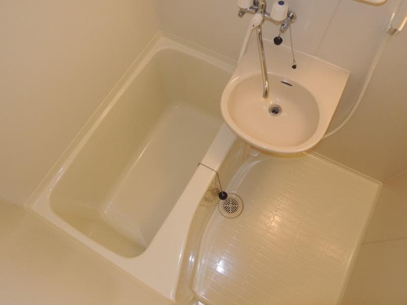 Room image 13