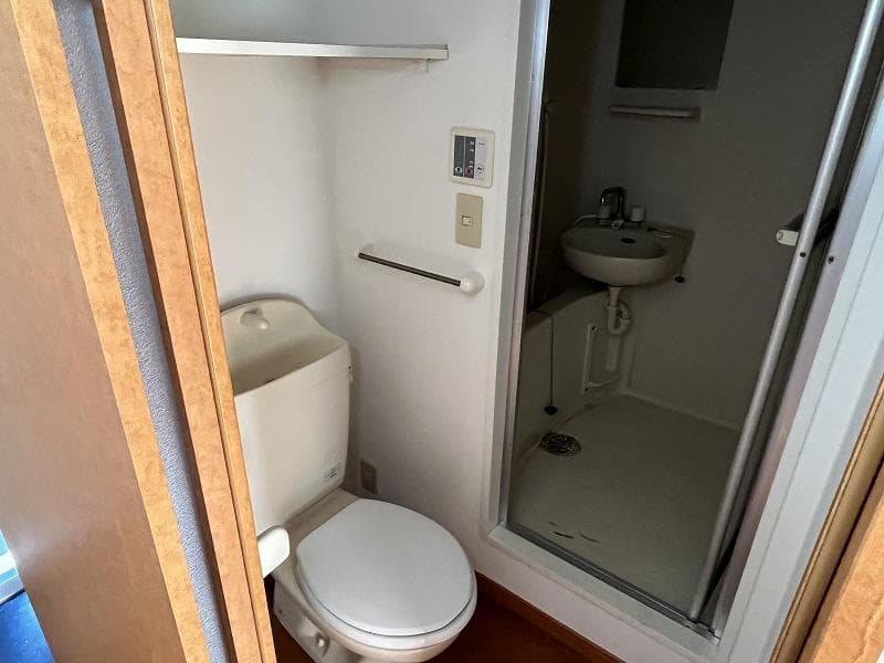 Room image 9