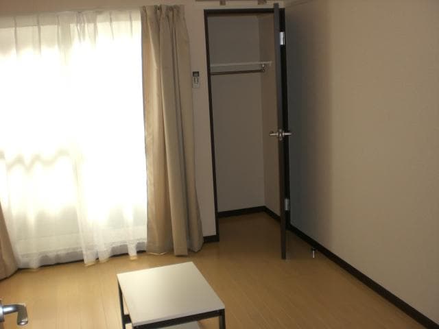 Preview interior of LEONEXT K Apartment