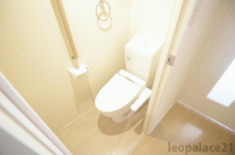 Room image 13