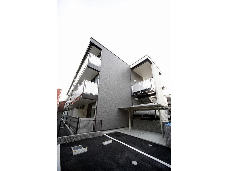 Main exterior of leopalace Higashi Imazato II