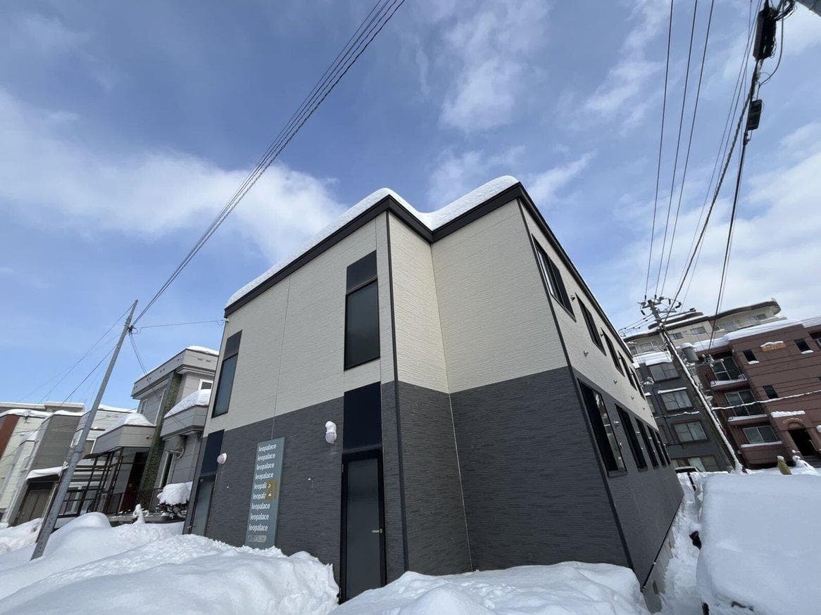 Main exterior of leopalace Sumikawa Ekimae