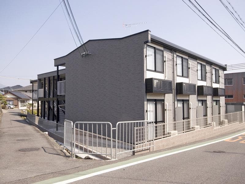 Main exterior of leopalace Wise Court Hino