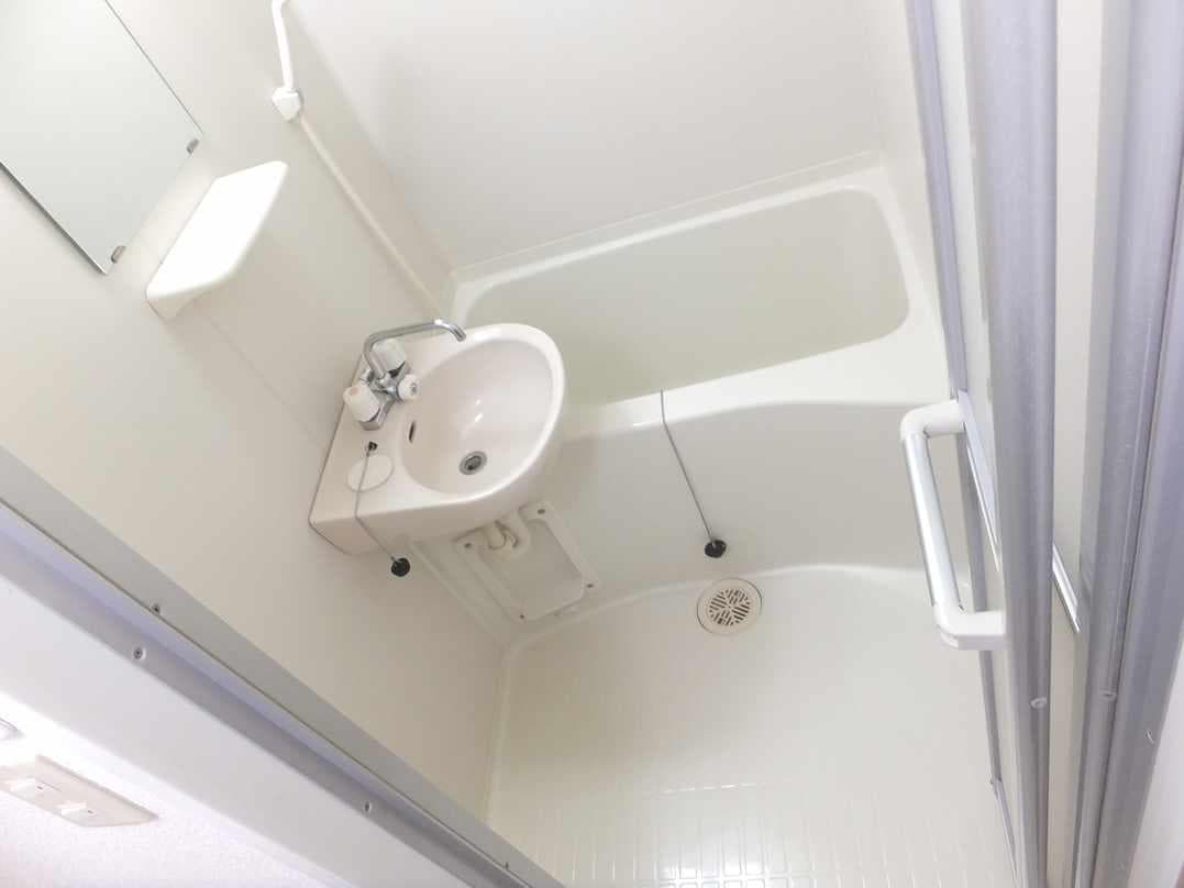 Room image 8