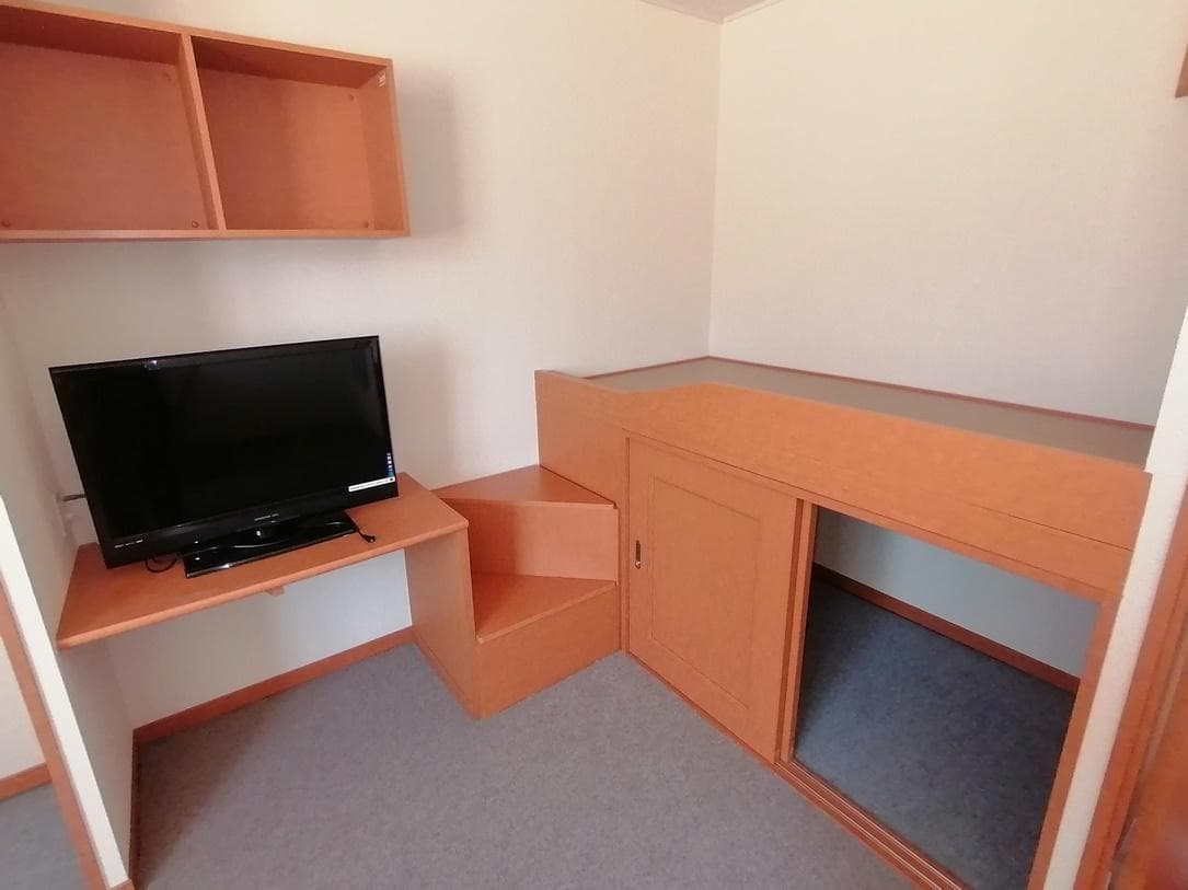 Room image 10