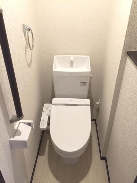 Room image 12