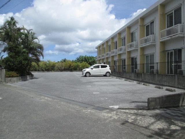 Room image 16
